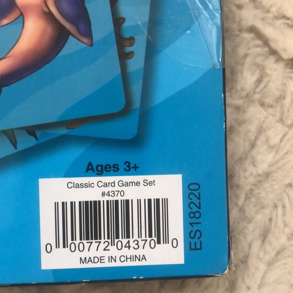 Melissa & Doug Classic Card Games Set - Old Maid, Go Fish, Rummy, New, ages 3+ - Picture 16 of 16